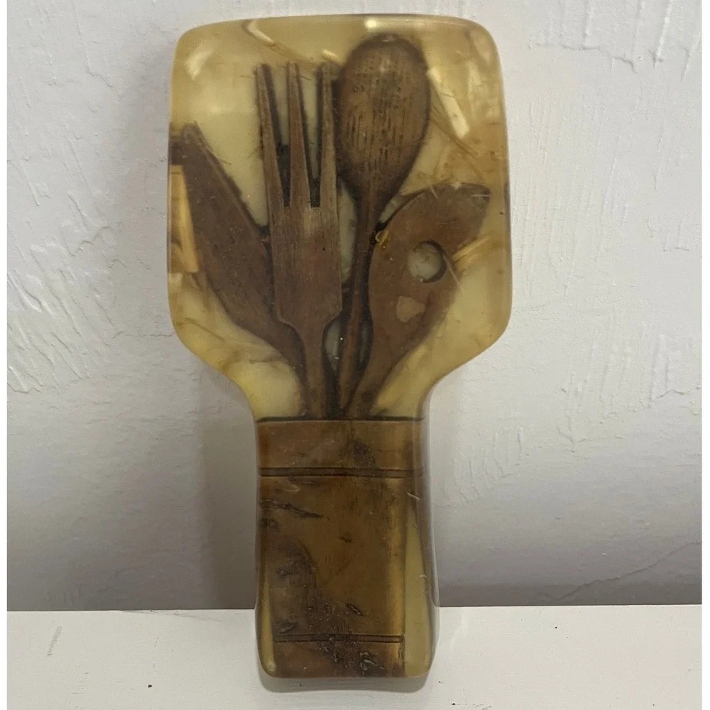 Vintage‎ Lucite Resin Spoon Rest Home Decor OS Tan Good Mid Century Kitchenware